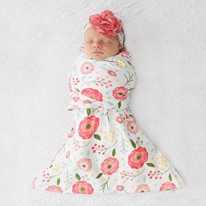 日本初上陸！【Sleeping Baby】スカートタイプの進化型ベビー服「おくるみん」新登場！